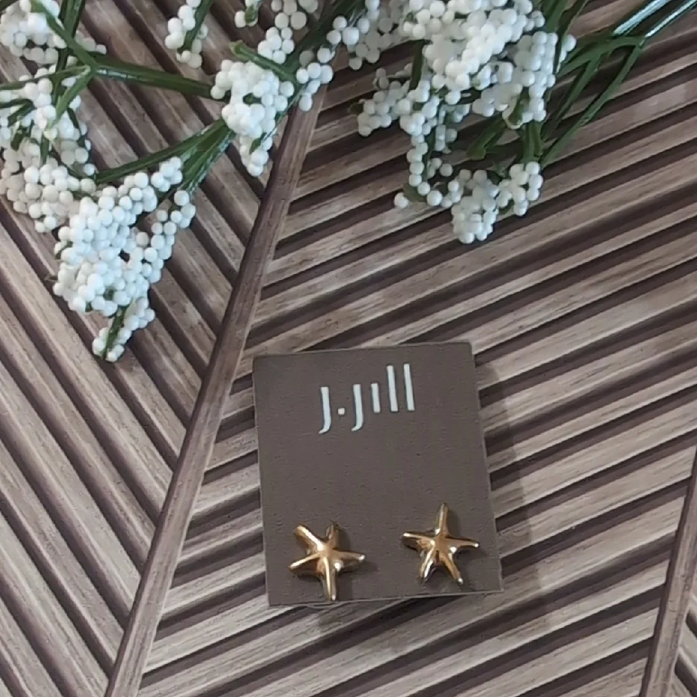 J. Jill Gold Tiny Starfish Earrings NWT